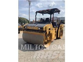 CAT CB15 Tandemové válce