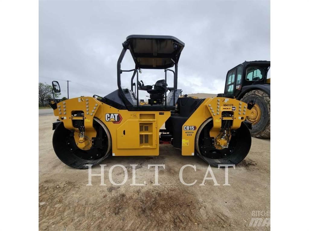 CAT CB15 Kolové nakladače