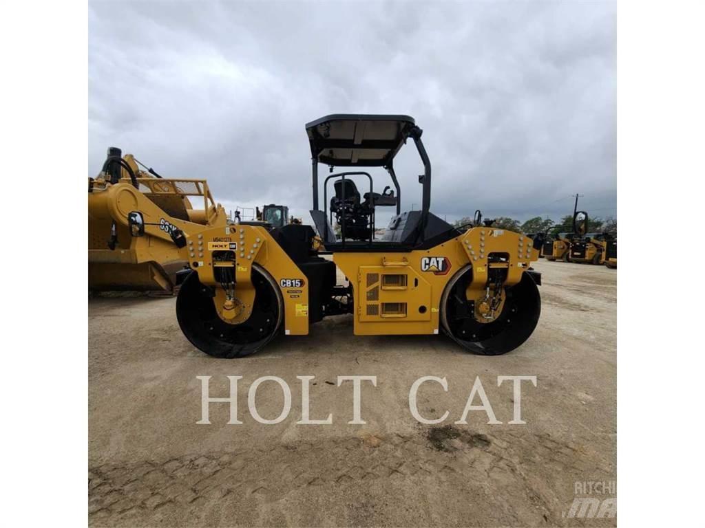 CAT CB15 Kolové nakladače