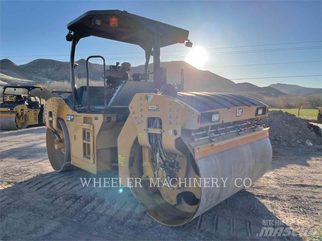 CAT CB15 Tandemové válce