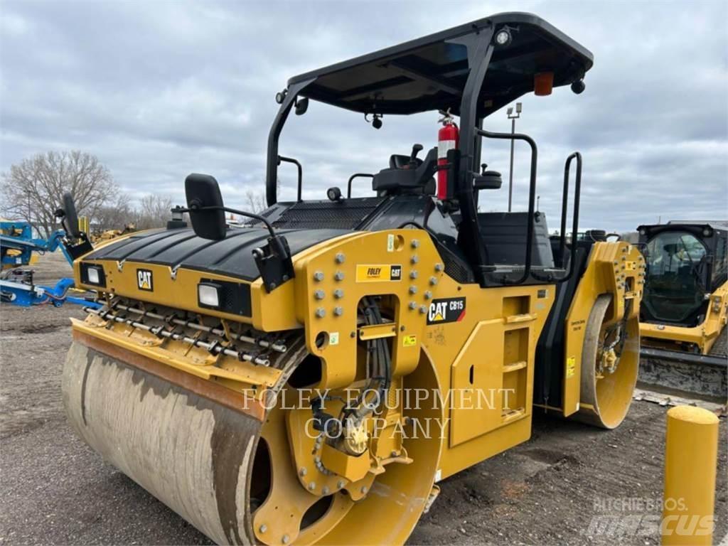 CAT CB15-01 Půdní kompaktory