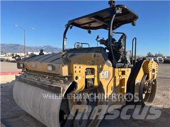 CAT CB15 CW VV Tandemové válce