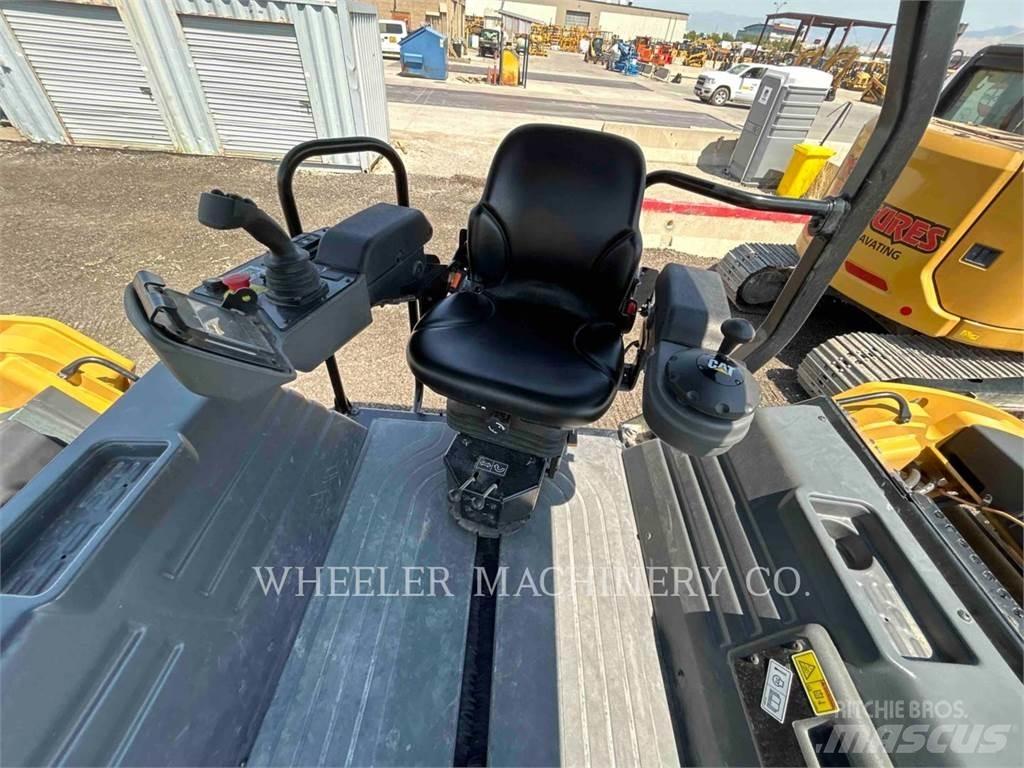 CAT CB15 CW VV Tandemové válce