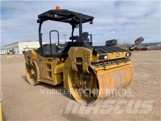 CAT CB15 VV Tandemové válce