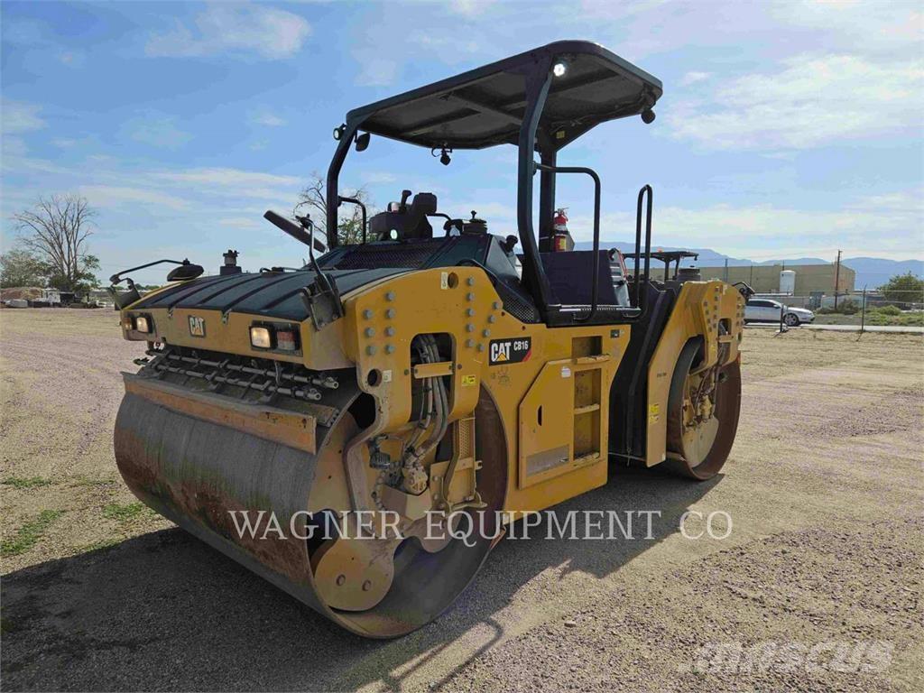 CAT CB16 Finišery