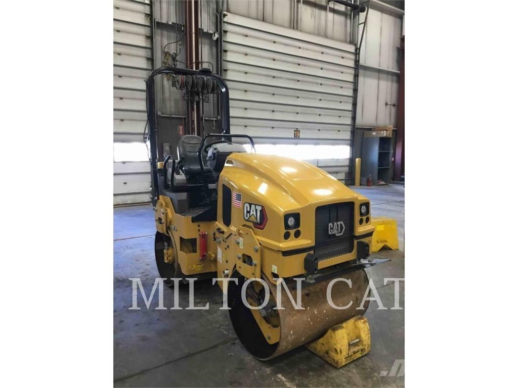CAT CB2.5 Půdní kompaktory