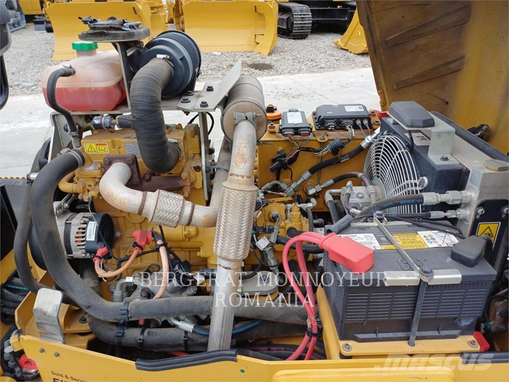 CAT CB2.7LRC Tandemové válce