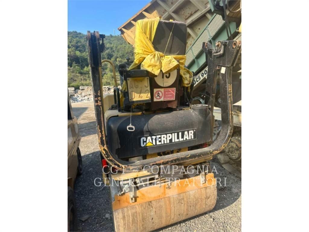 CAT CB22 Tandemové válce