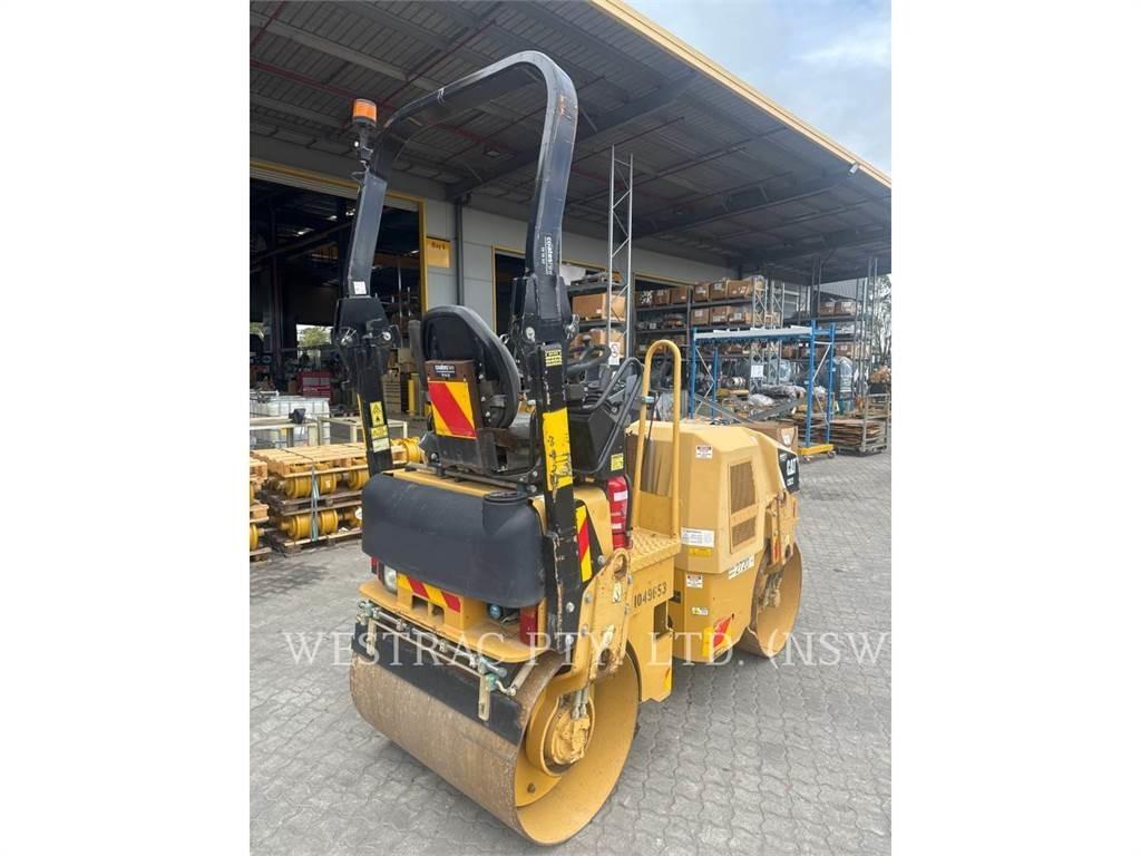 CAT CB22 Tandemové válce