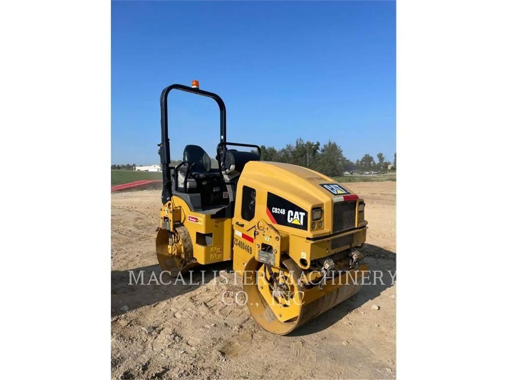 CAT CB24B Tandemové válce
