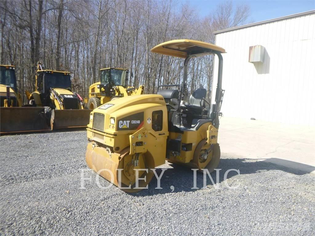 CAT CB24B Tandemové válce