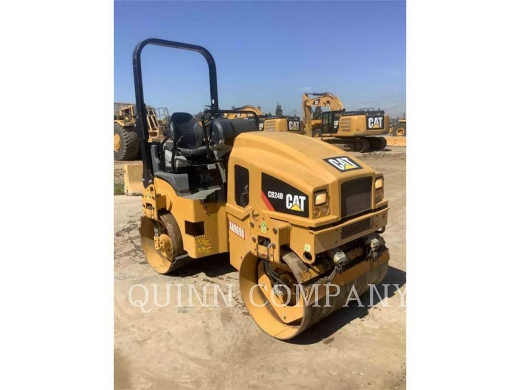 CAT CB24B Tandemové válce