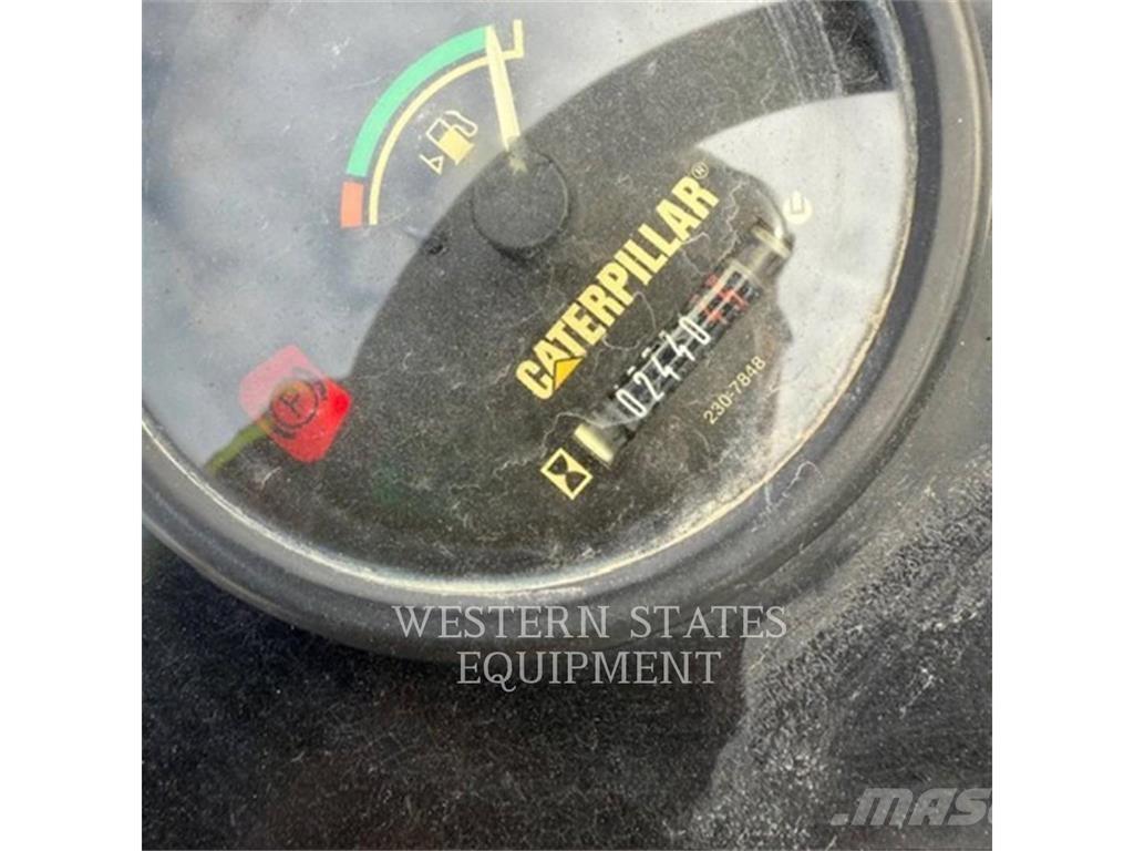 CAT CB34 Tandemové válce