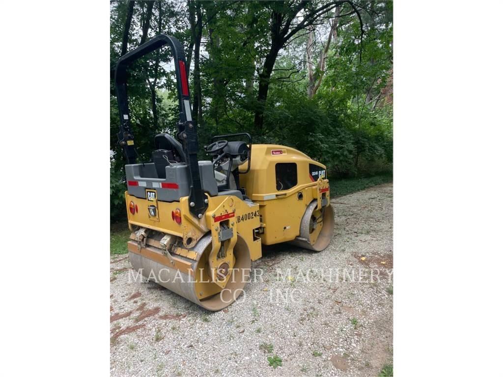 CAT CB34B Tandemové válce