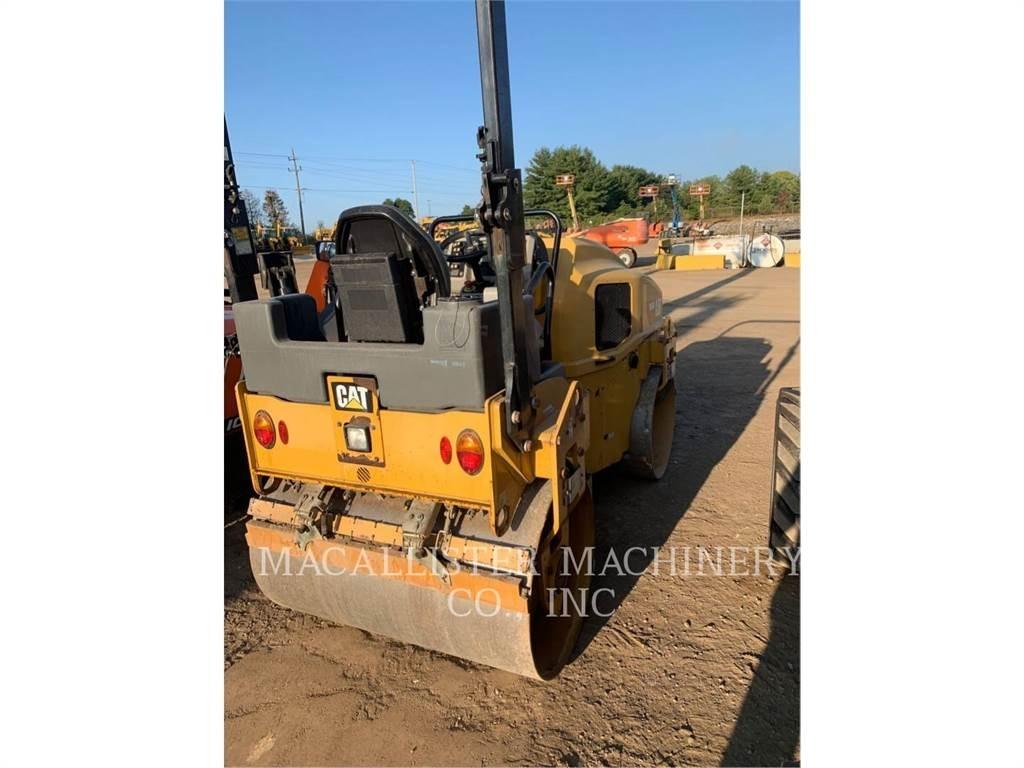 CAT CB34B Tandemové válce