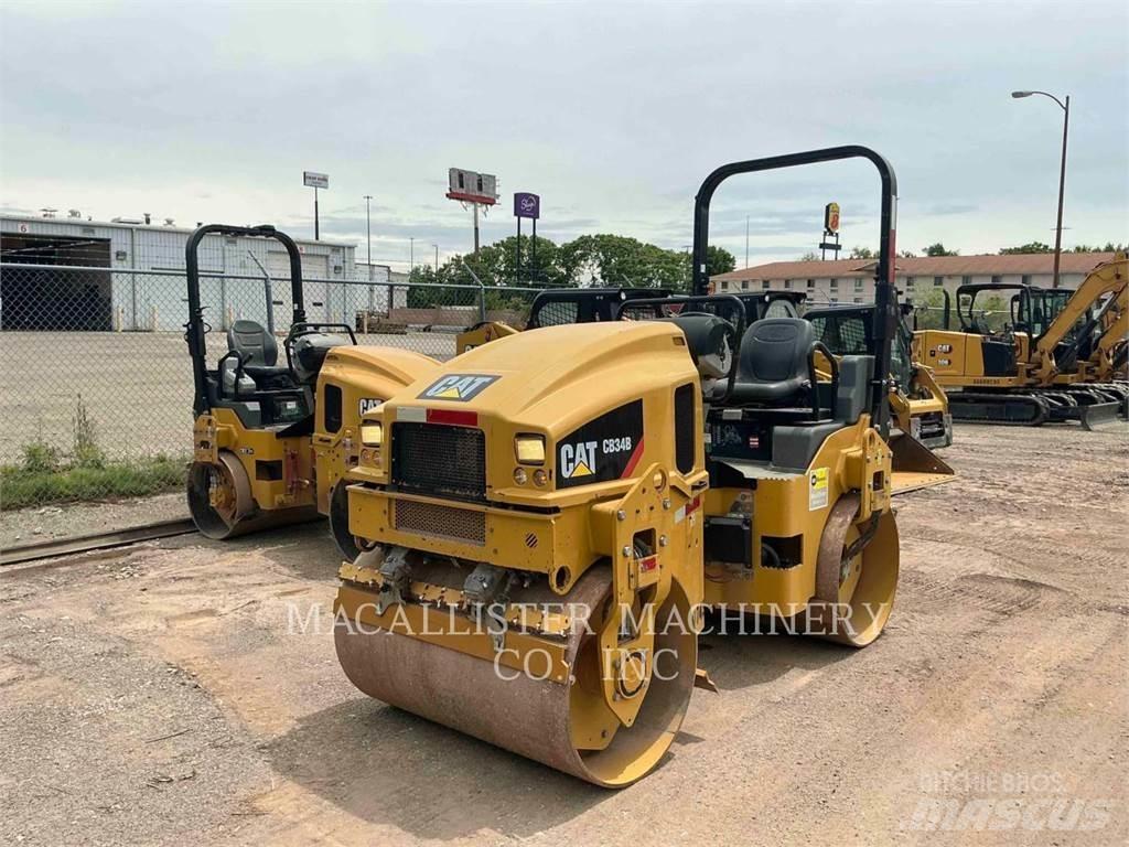 CAT CB34B Tandemové válce