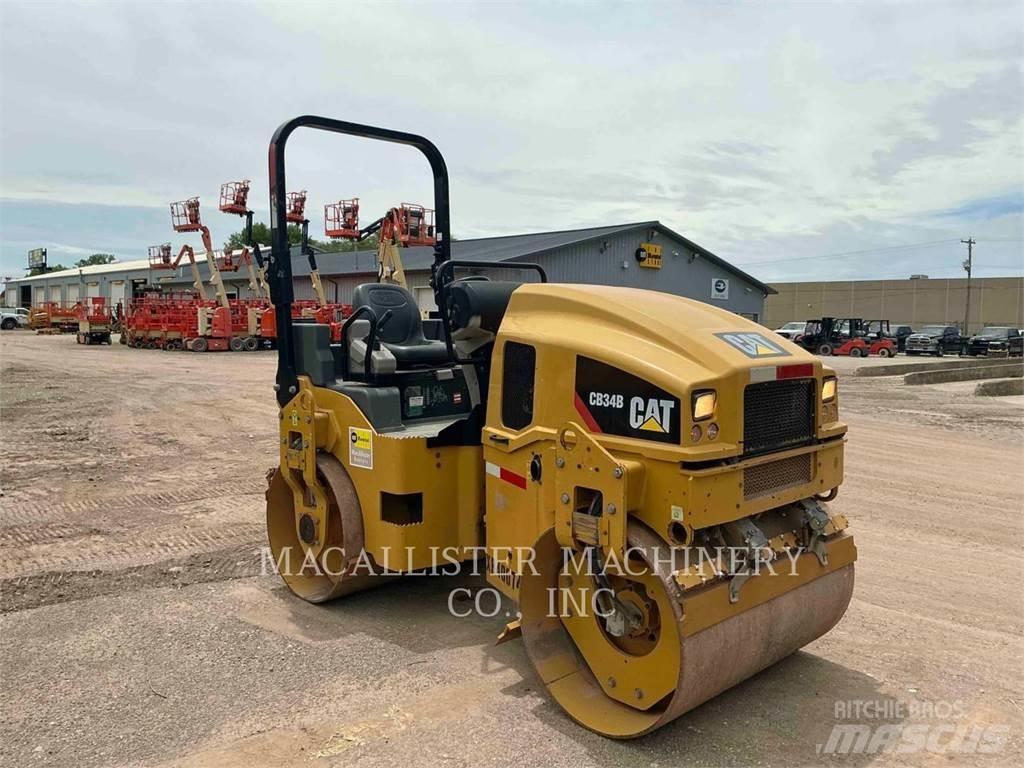 CAT CB34B Tandemové válce