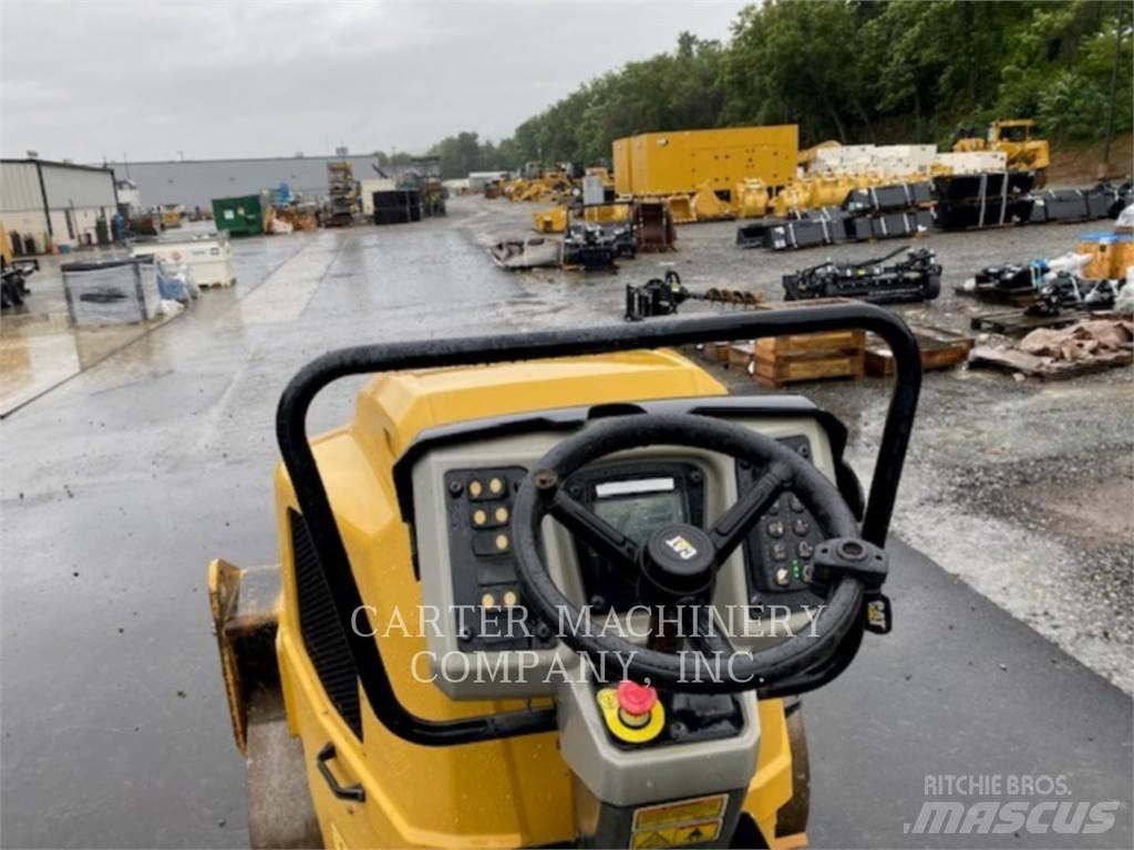CAT CB34B XW Půdní kompaktory