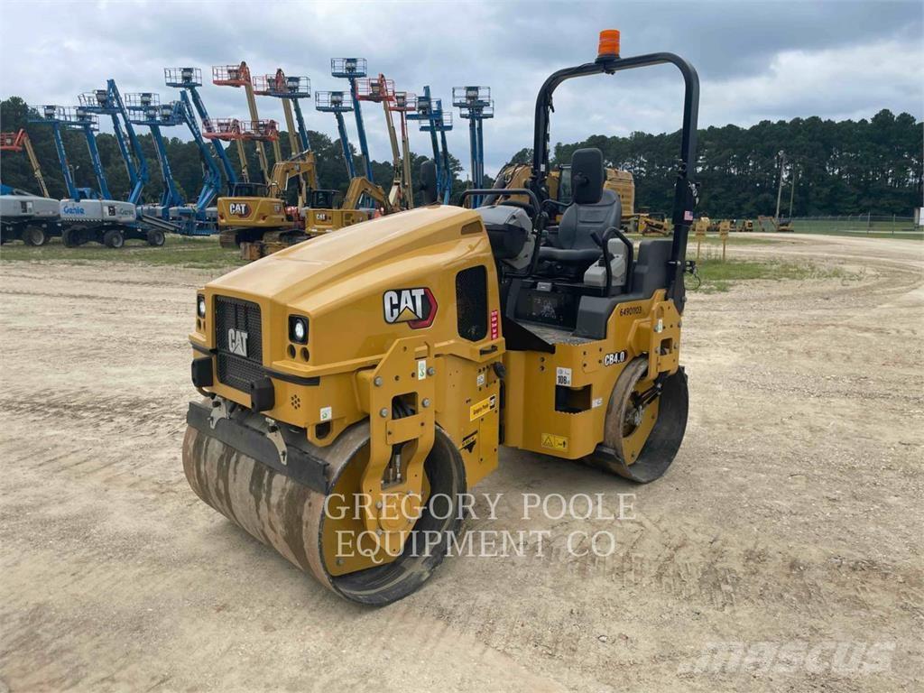 CAT CB4.003 Tandemové válce