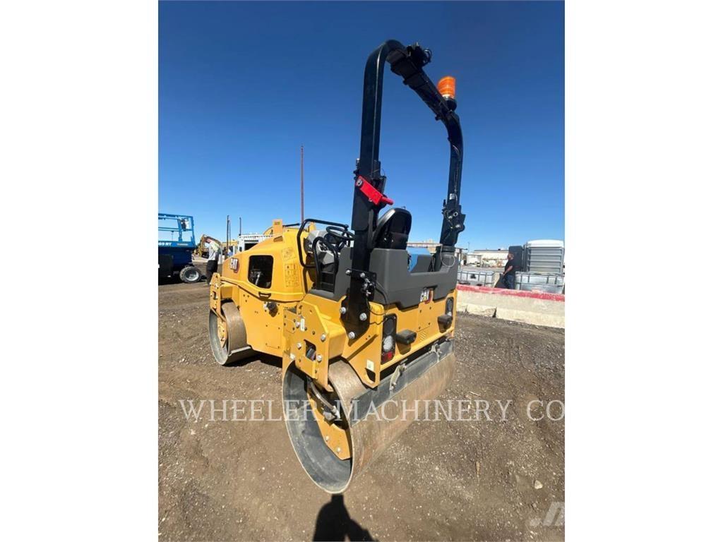 CAT CB4.4 Tandemové válce