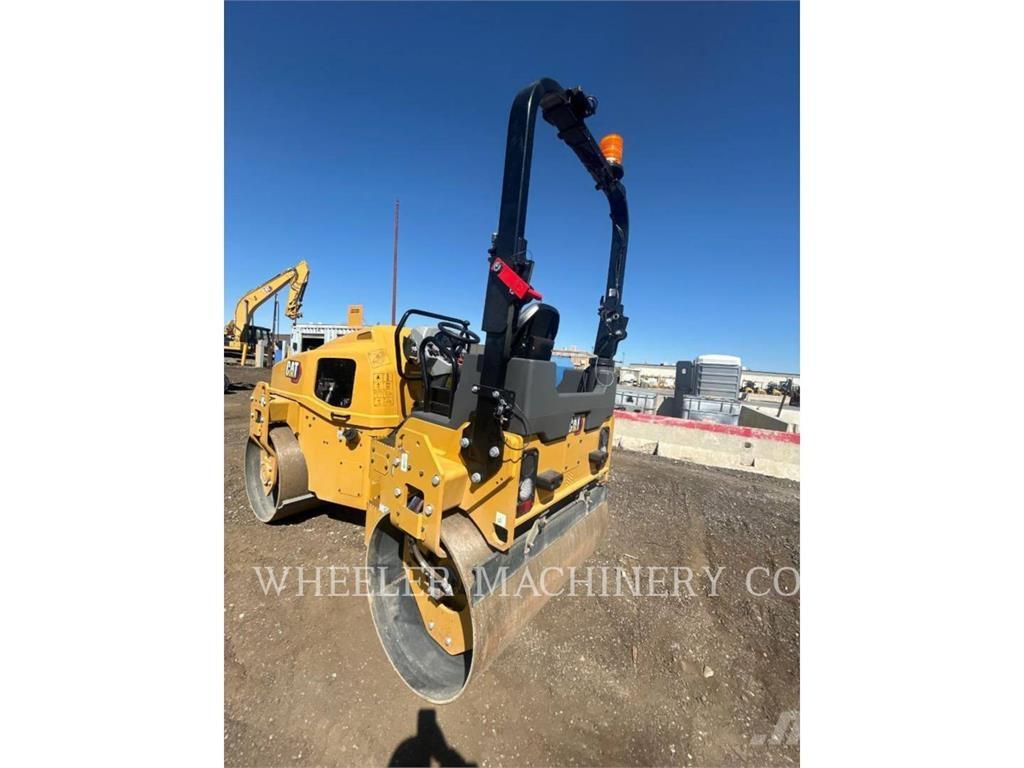 CAT CB4.4 Tandemové válce