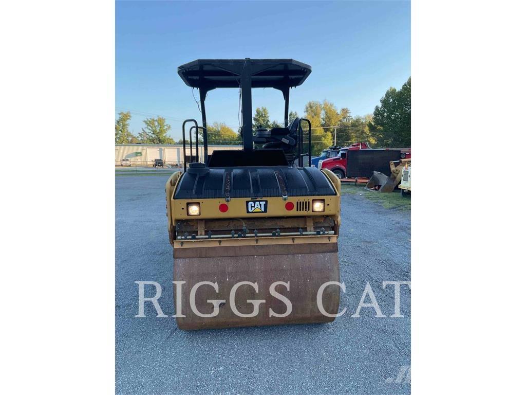 CAT CB44B Tandemové válce