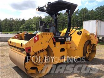 CAT CB54 Tandemové válce