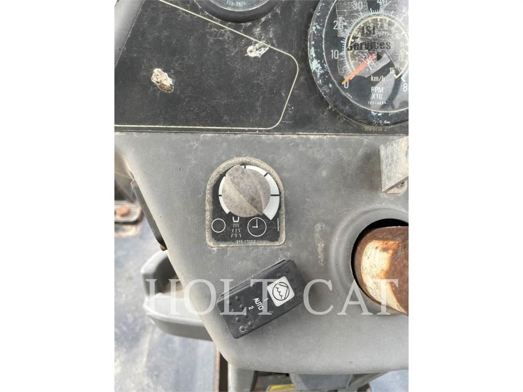 CAT CB54 Tandemové válce