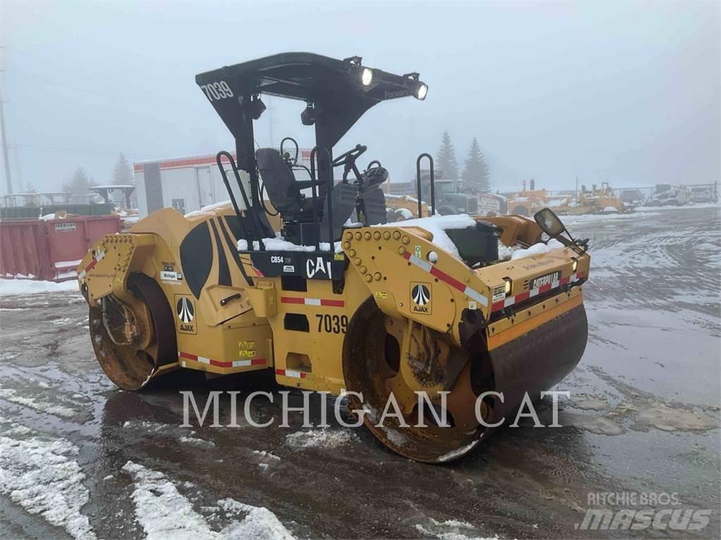 CAT CB54 XW Tandemové válce