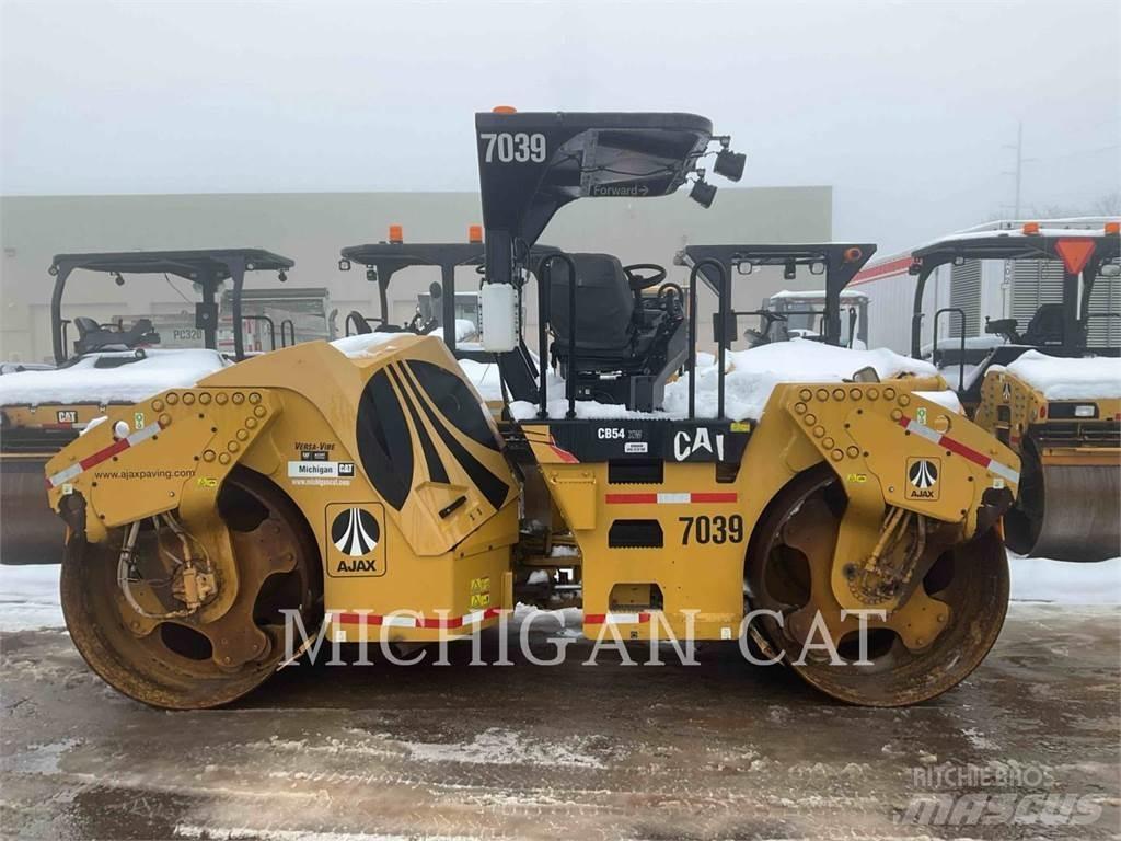 CAT CB54 XW Tandemové válce