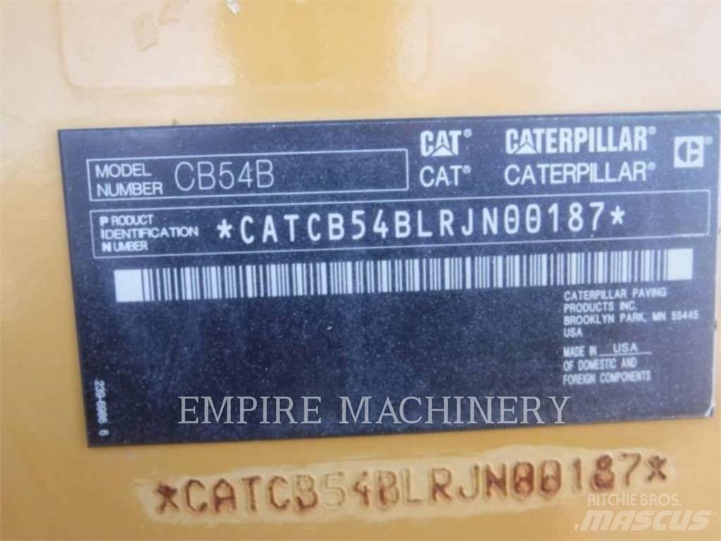 CAT CB54B Tandemové válce