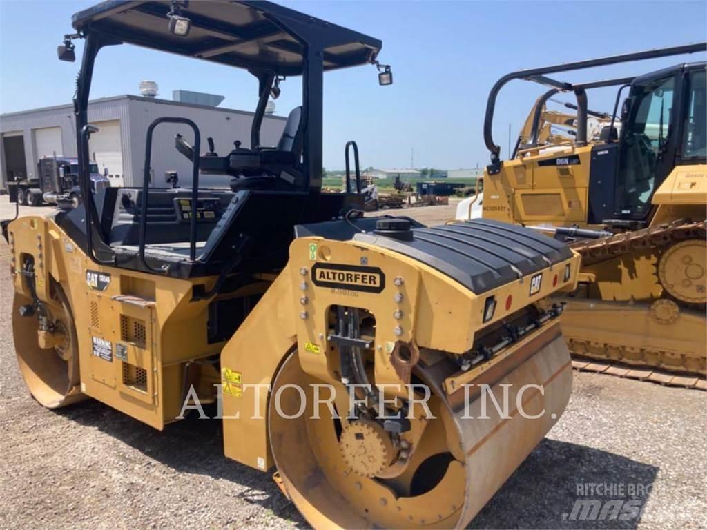 CAT CB54B Tandemové válce