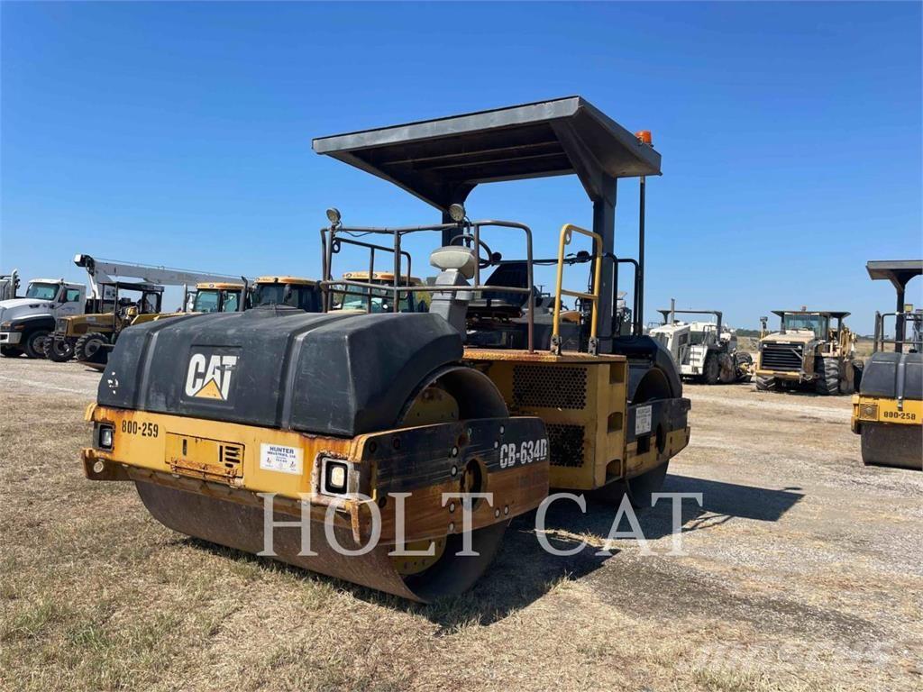 CAT CB634D Tandemové válce