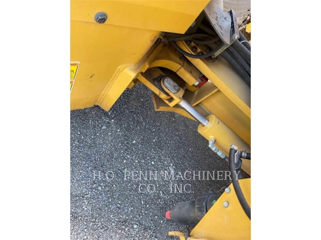 CAT CB64 Tandemové válce
