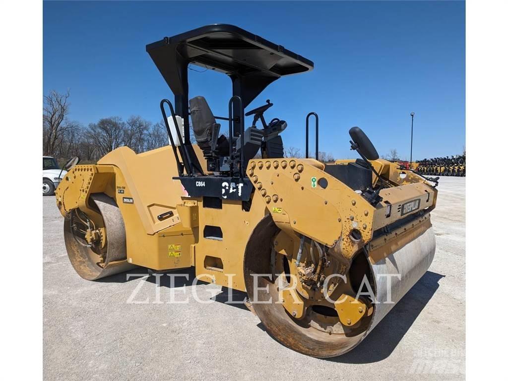 CAT CB64 Půdní kompaktory