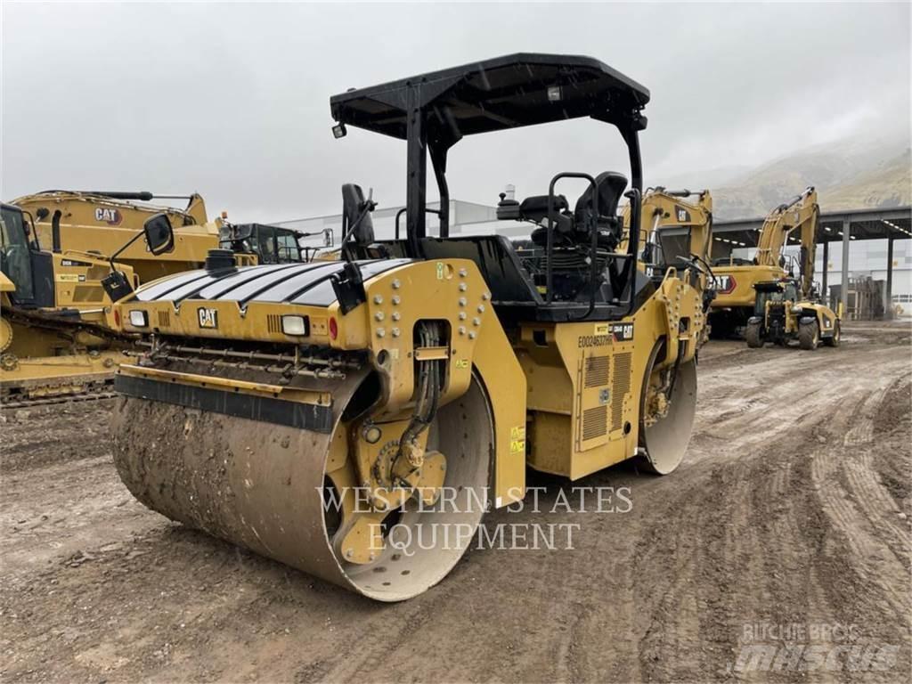 CAT CB64 Tandemové válce