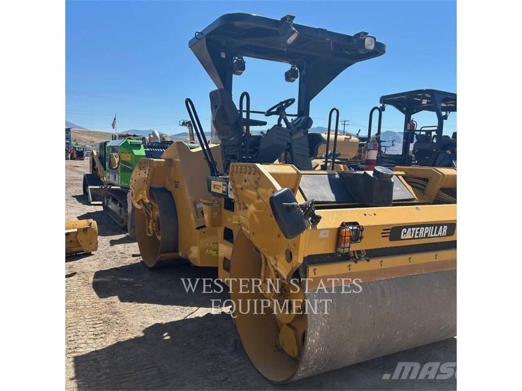CAT CB64 Tandemové válce