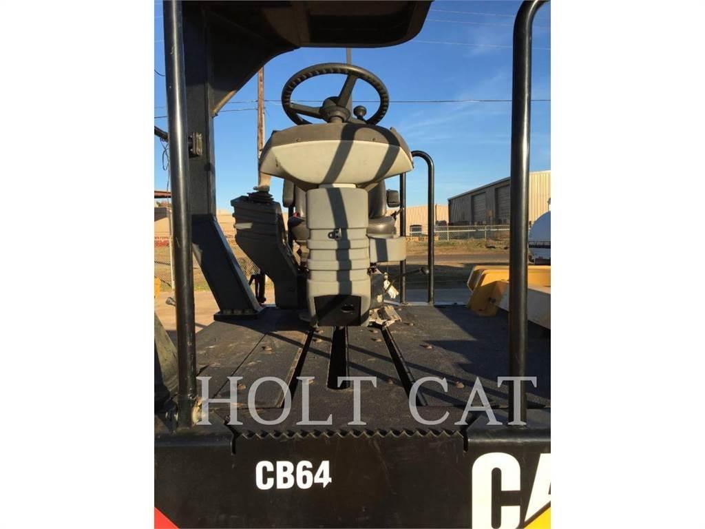 CAT CB64 Tahačové válce