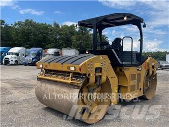 CAT CB64B Tandemové válce