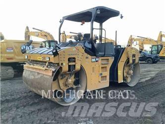 CAT CB64B Tandemové válce