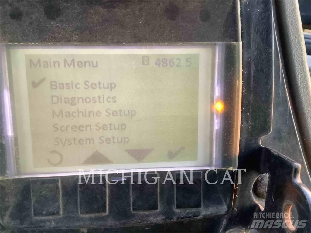 CAT CB64B Tandemové válce