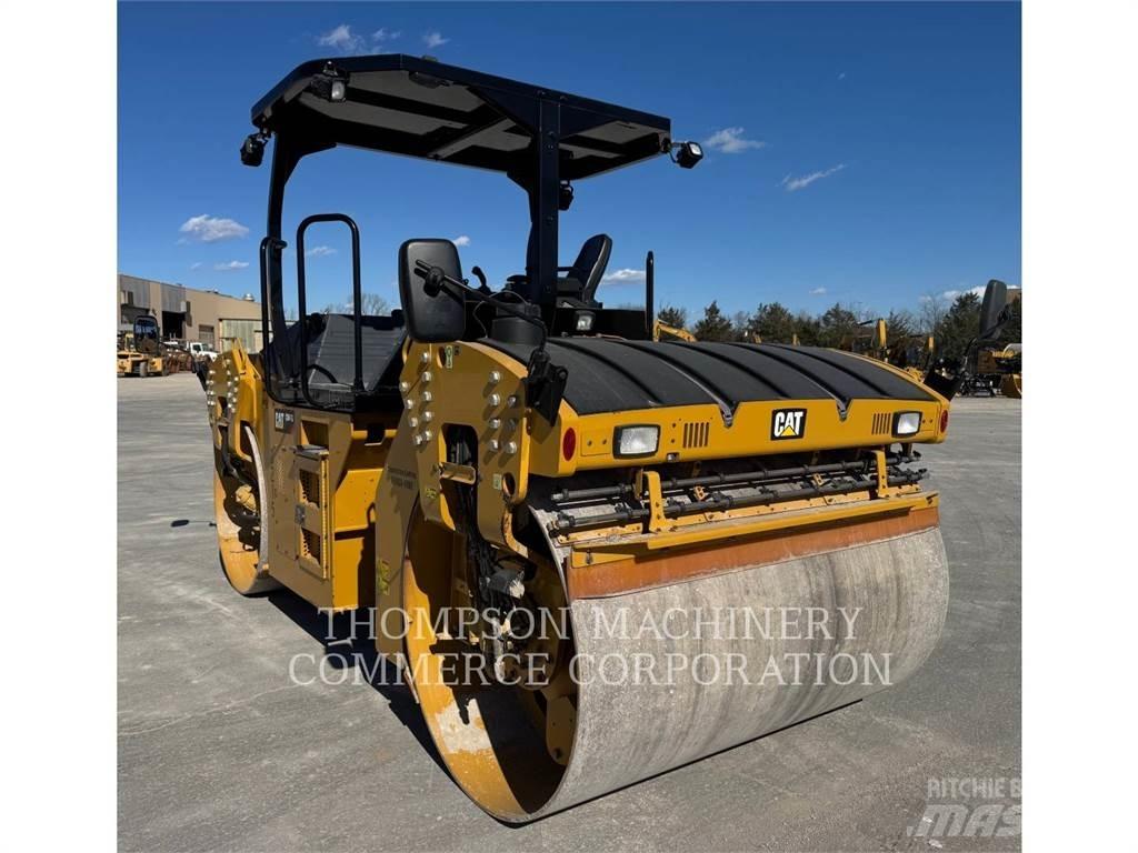 CAT CB64B Tandemové válce
