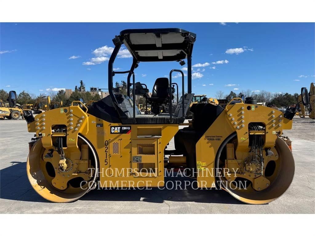CAT CB64B Tandemové válce