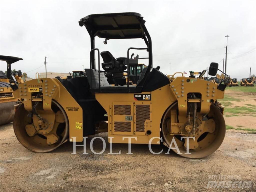 CAT CB64B Tahačové válce