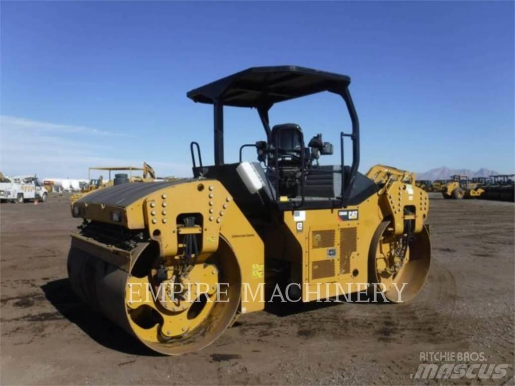 CAT CB66B Tandemové válce