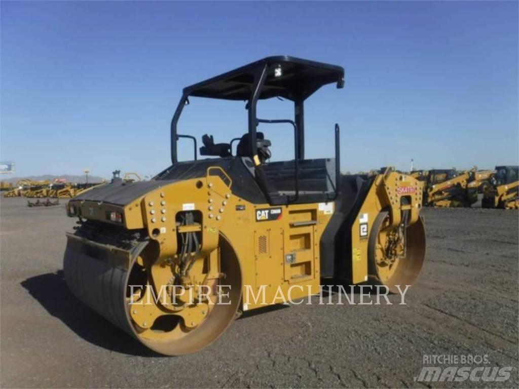 CAT CB66B Tandemové válce
