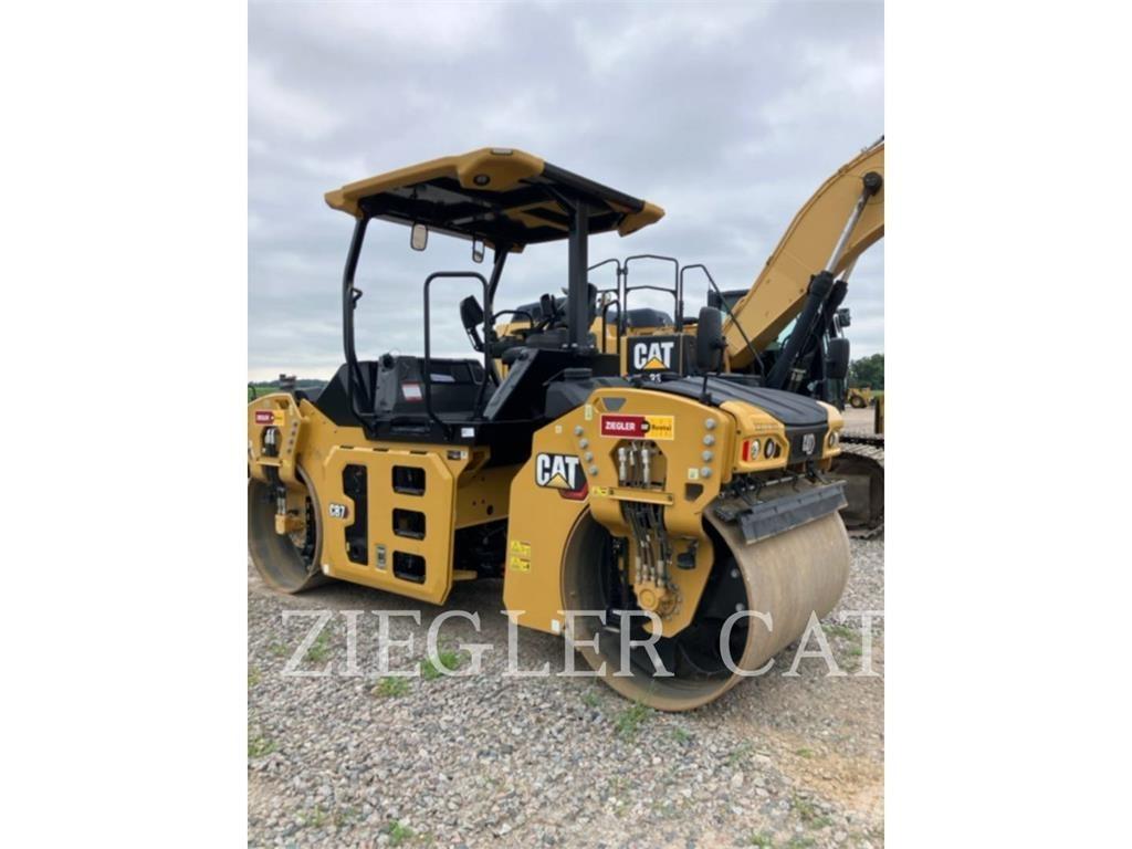 CAT CB7-02 Půdní kompaktory