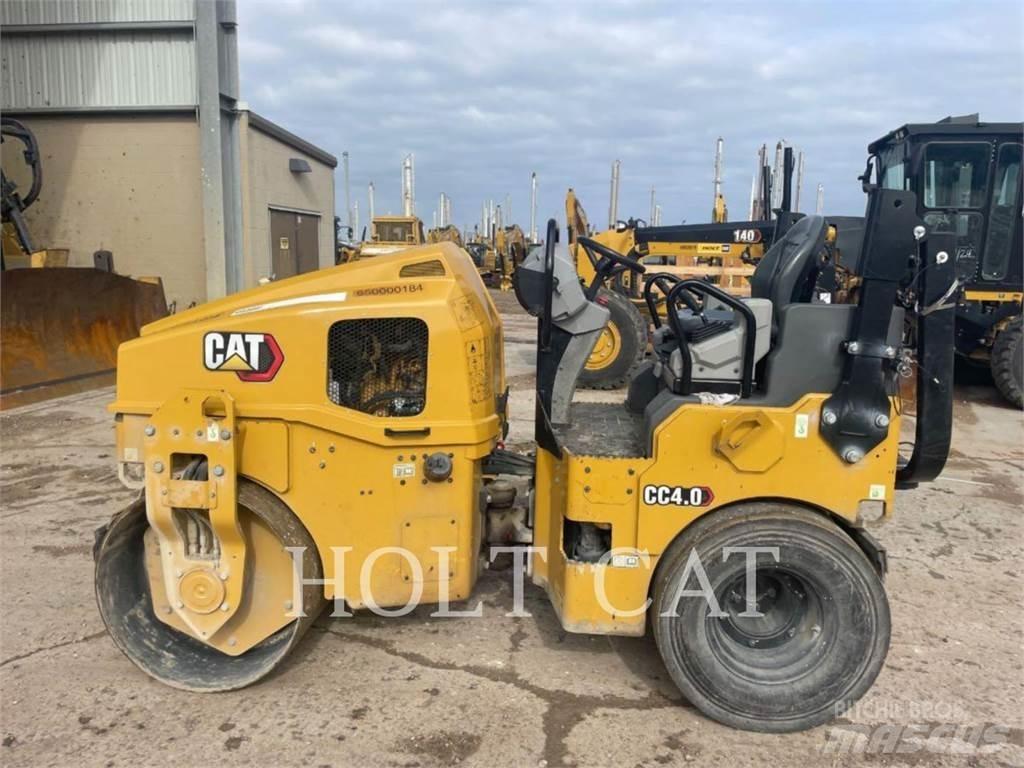 CAT CC4.0 Kolové dozery