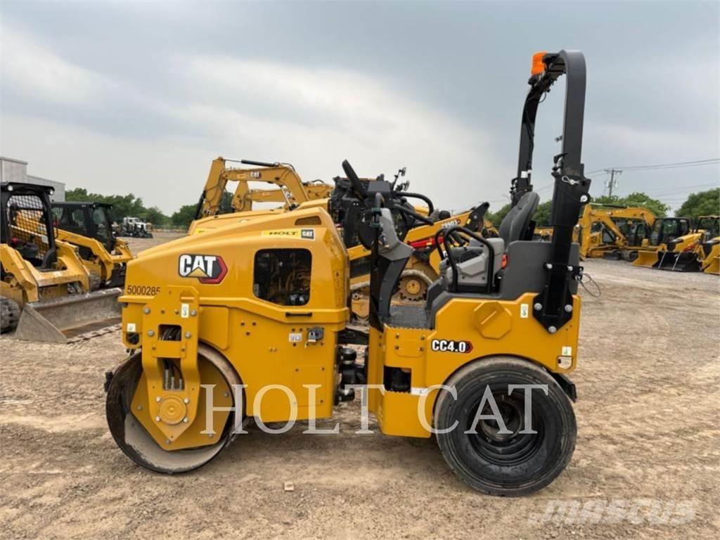 CAT CC4.0 Kolové dozery