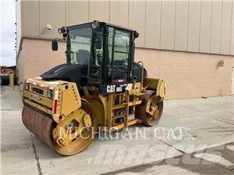 CAT CD54 Tandemové válce